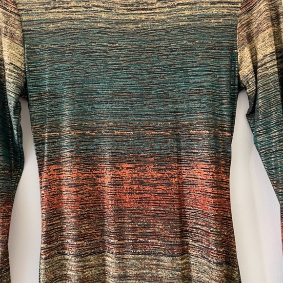 BRAND NEW midi body con dress - Picture 4 of 5